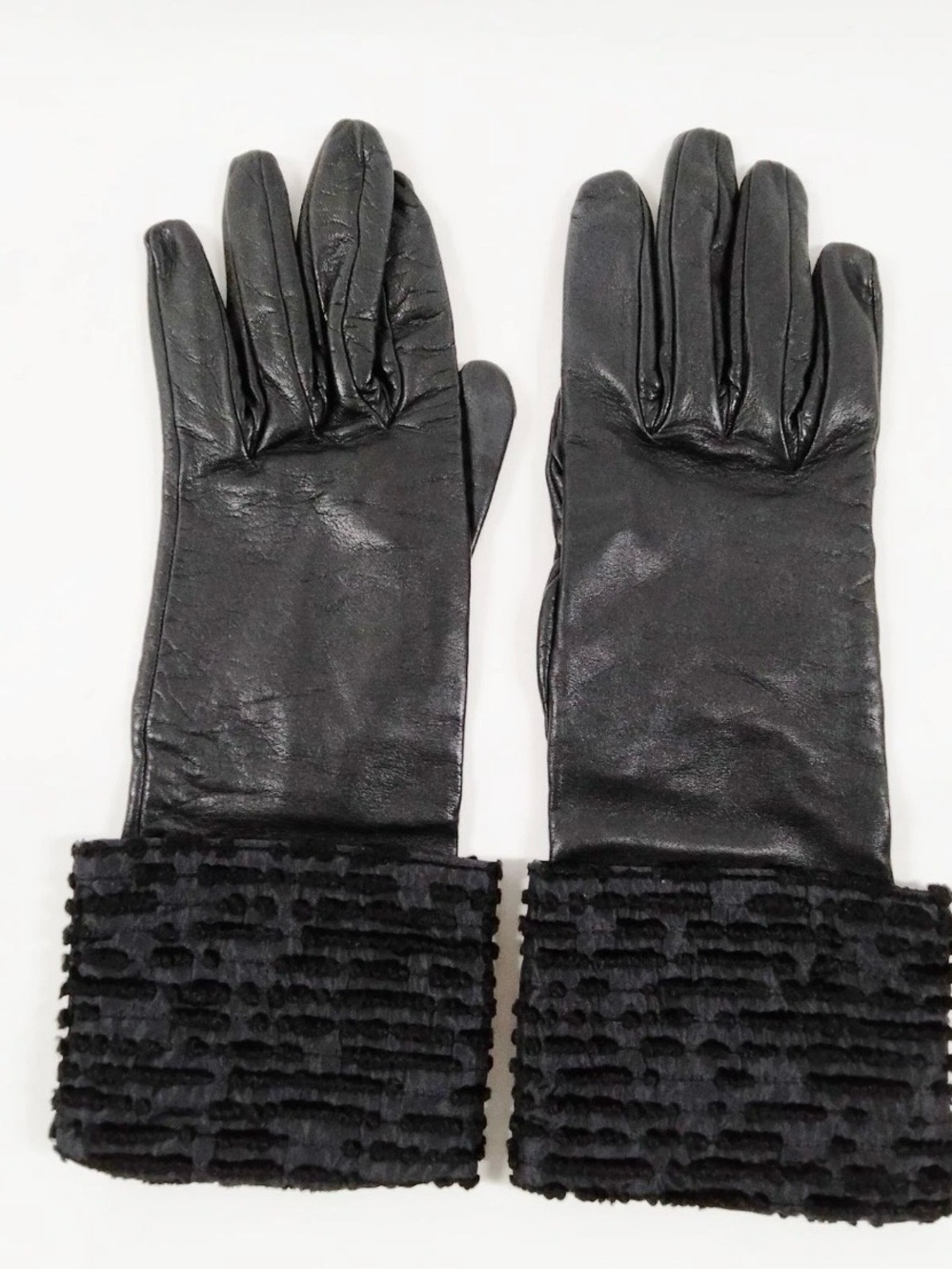 Authentic Vintage Hermès Black Velvet Silk Accent Leather Lambskin Gloves Sz7